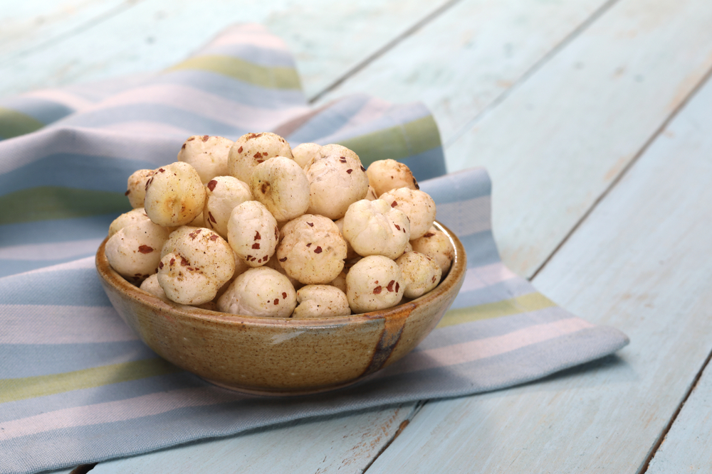 Benefits of Makhana (Lotus seed) snacks.